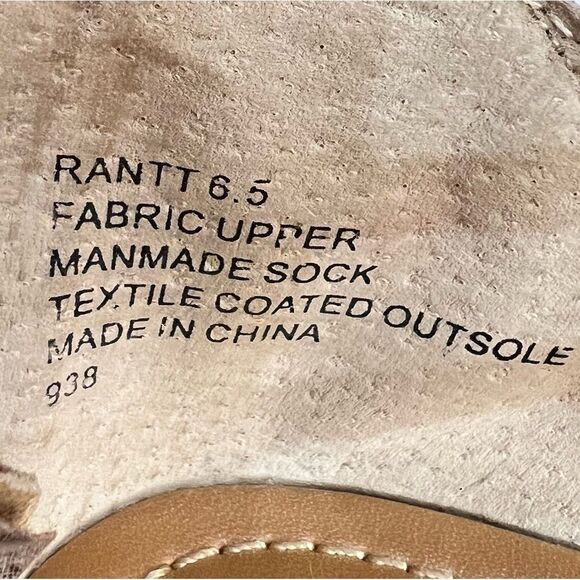 Steve Madden Light Brown and Gold Toned Rantt Sandals Size 6.5 - Picture 9 of 13